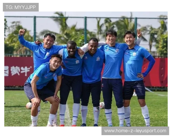 上海申花亚冠主力备战，戴伟浚首秀，米内罗搭档路易斯，上海申花主帅