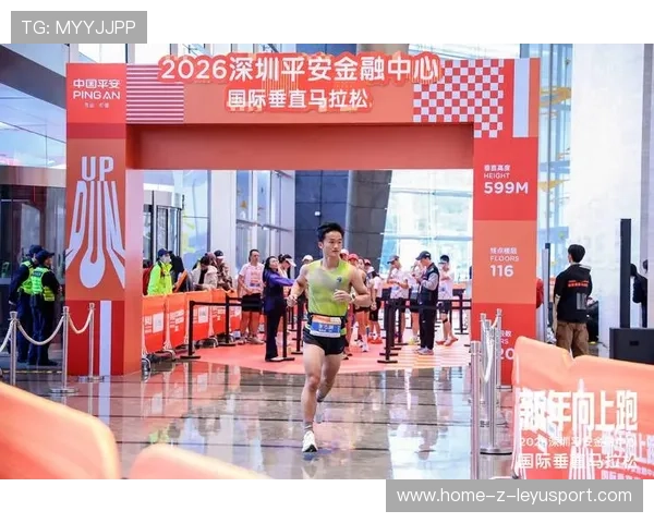 为什么 2026 年的马拉松赛事普遍引入了“实时配速追踪器”强制制度？
