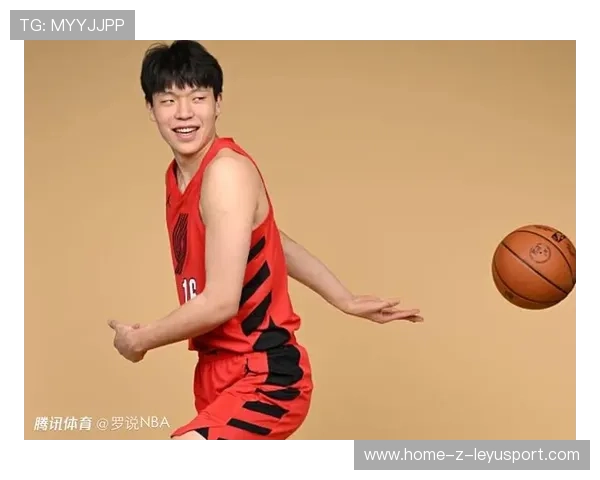 中国球员杨瀚森 2026 NBA 试训日记:在纽约尼克斯队的特训表现获赞。 中国球员杨瀚森 2026 NBA 试训日记:在纽约尼克斯队的特训表现获赞。